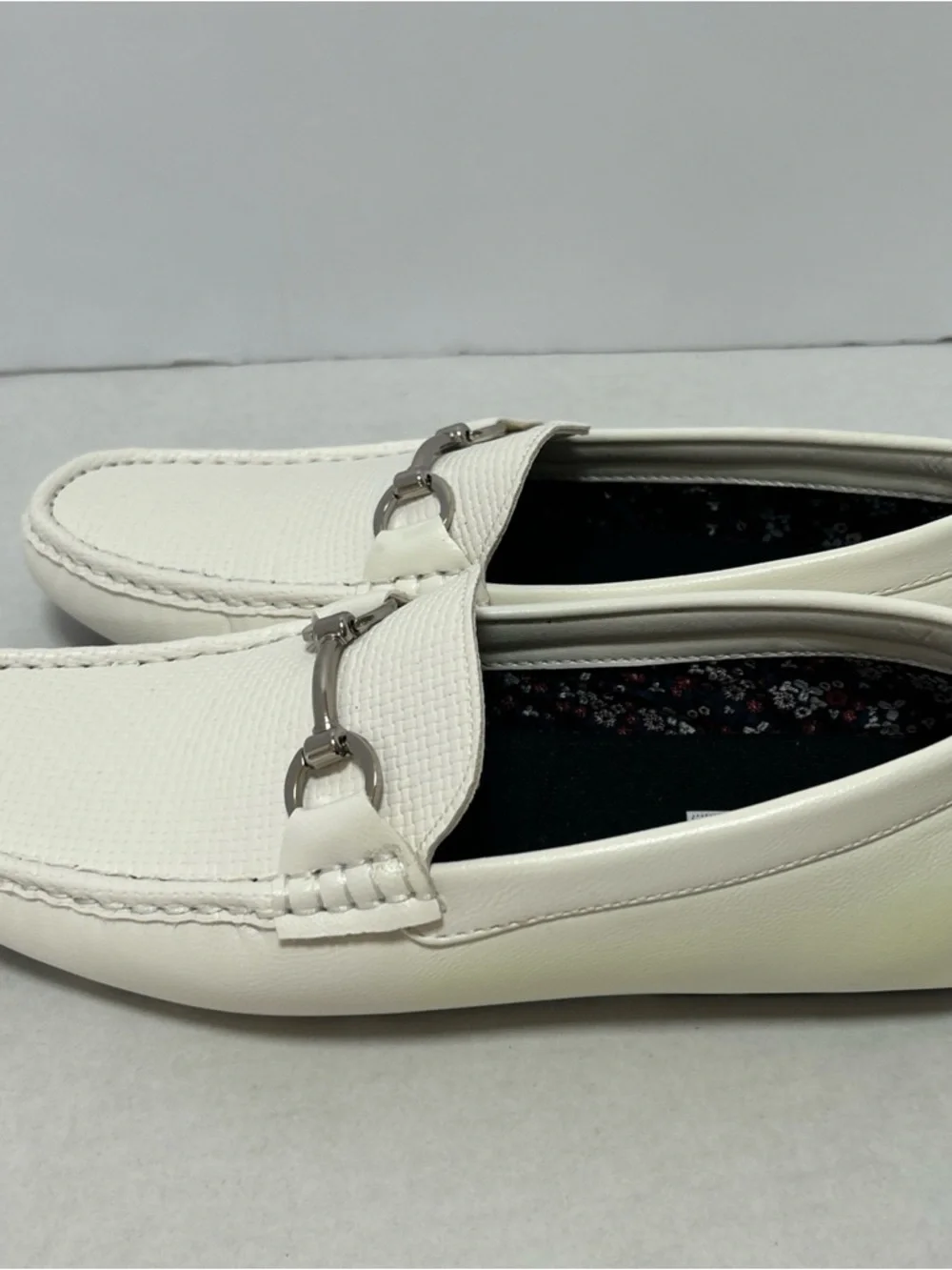 White Men's Slip-On Loafers‎ with Silver Horsebit